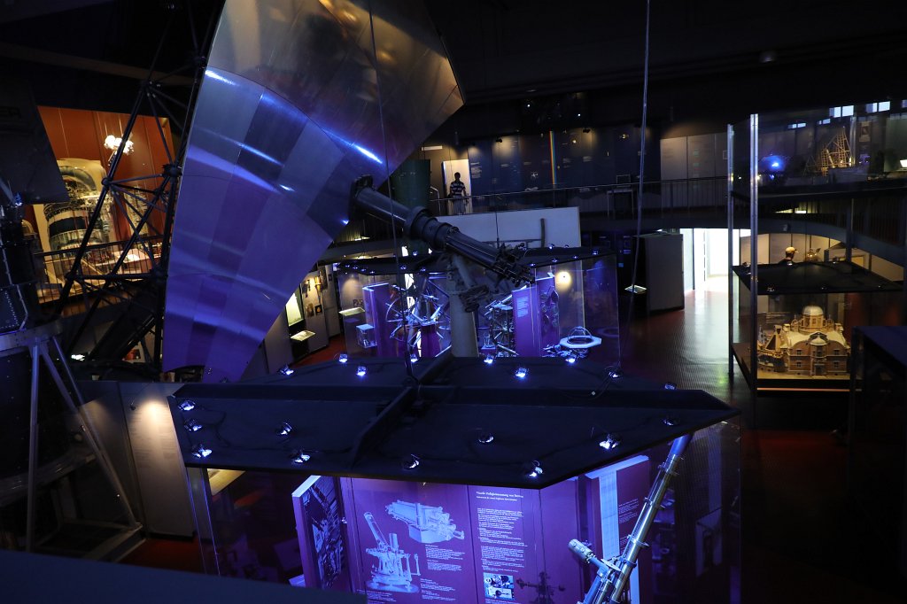 574B6332.JPG -  German Museum of Masterpieces of Science and Technology  ( Deutsche Museum von Meisterwerken der Naturwissenschaft und Technik ). It is the world's largest museum of science and technology, with about 28,000 exhibited objects from 50 fields of science and technology.