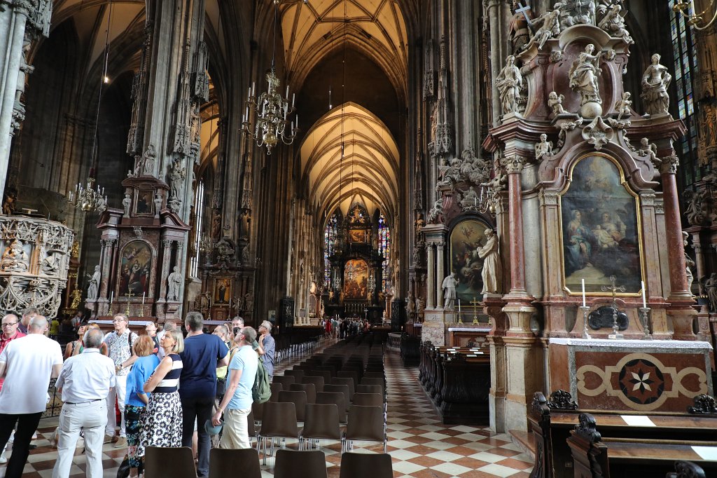 574B6575.JPG -  Vienna   St. Stephen's Cathedral  ( Stephansdom   Wien )