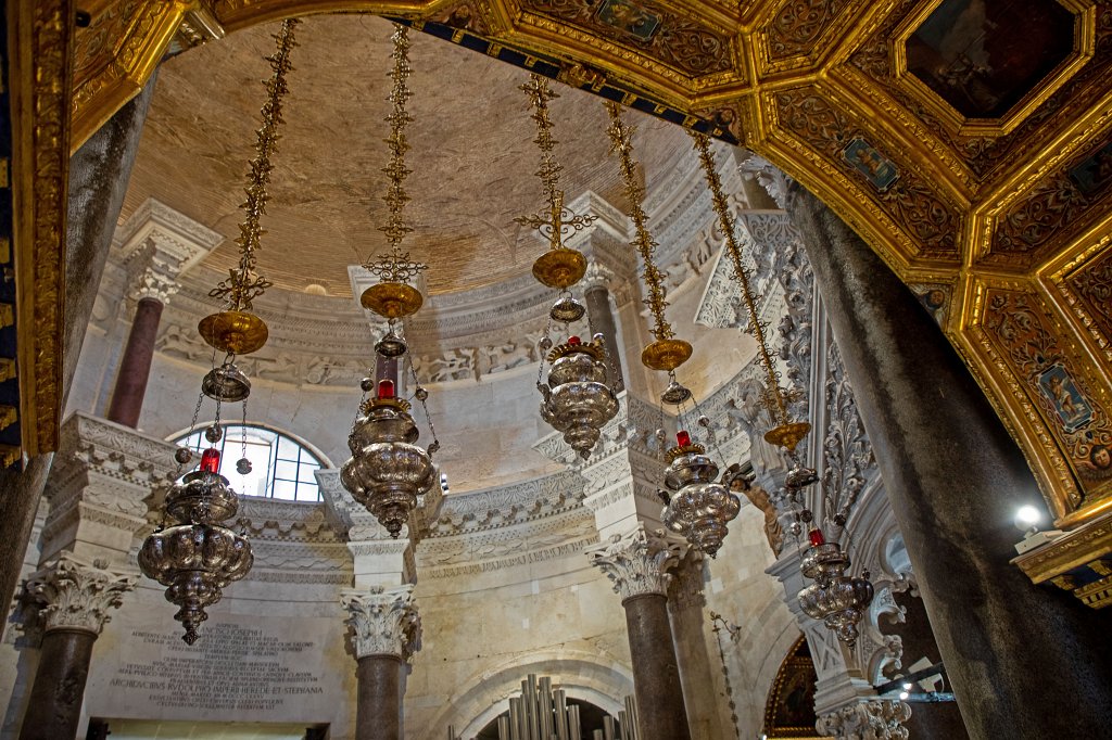 574B2103_c.jpg -  Cathedral of Saint Domnius   Split 