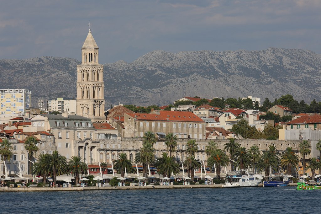 574B2210.jpg -  Split 