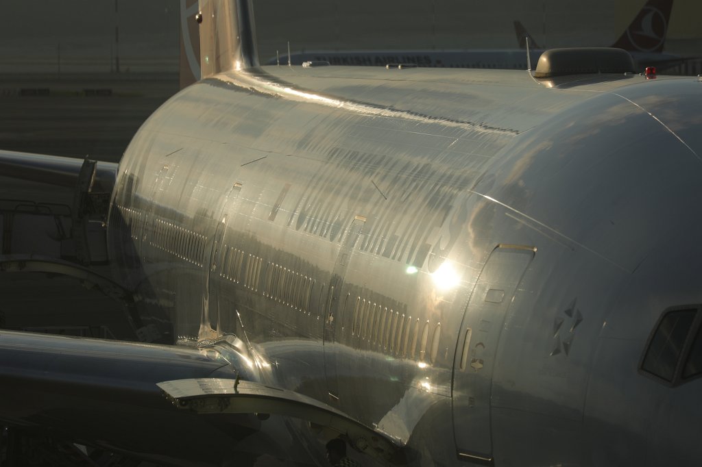 574B3215.JPG -  Istanbul Airport 