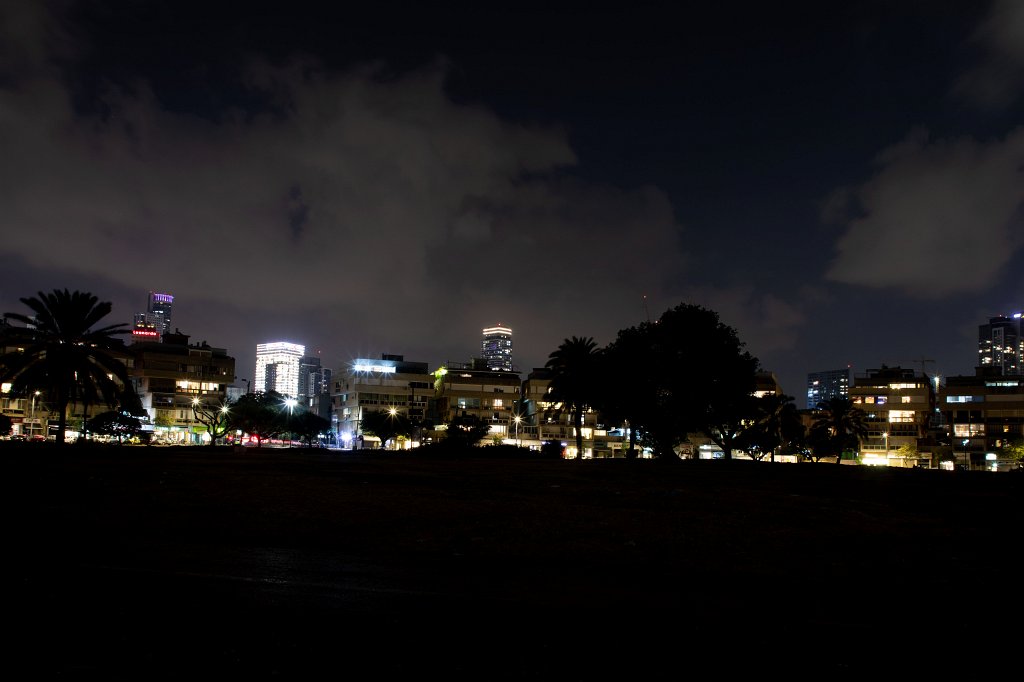 574B3280_c.jpg -  Kikar Hamedina   Tel Aviv 