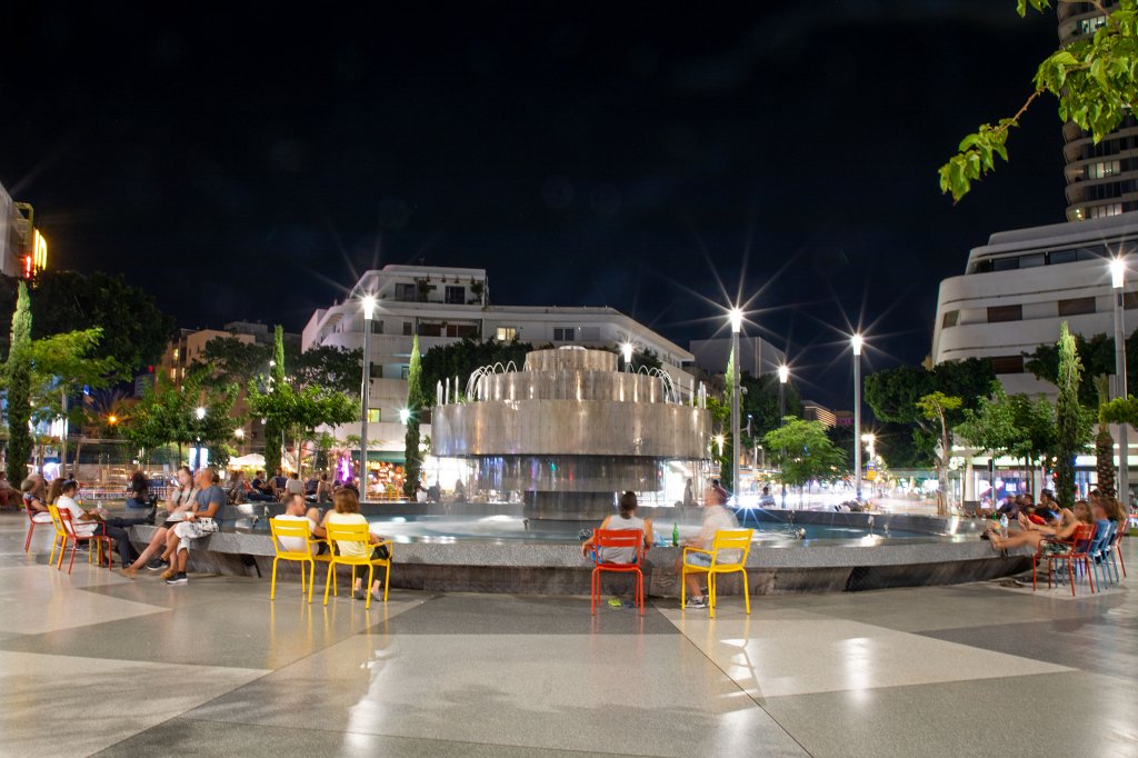 574B3337_c.jpg -  Dizengoff Square 