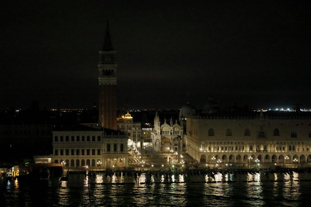 574B3721_c.JPG -  Piazza San Marco   Venice .