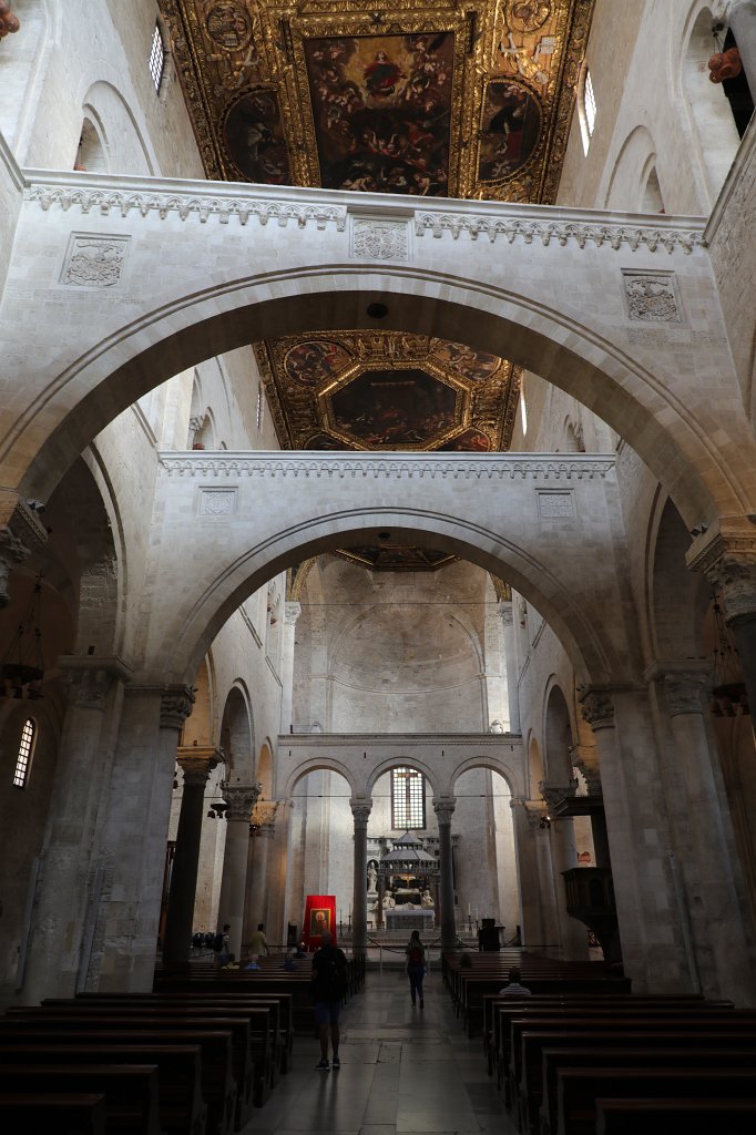 574B4030.JPG -  Basilica San Nicola   Bari 