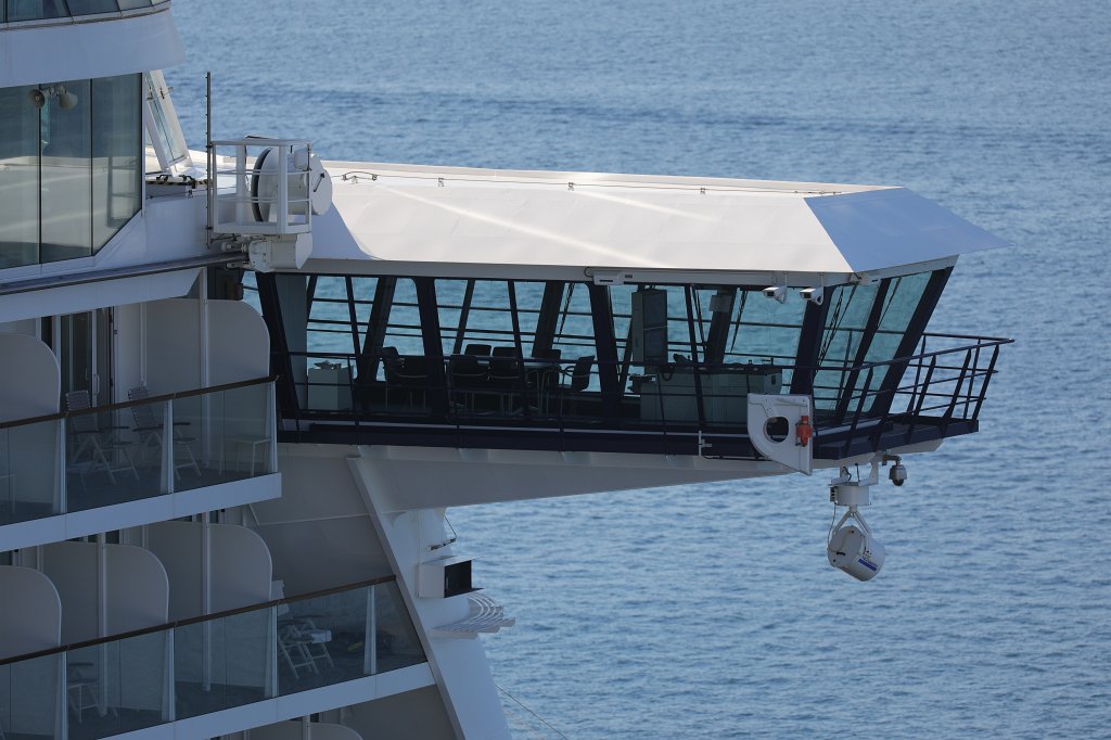 574B4189.JPG - Cruise ship conference table