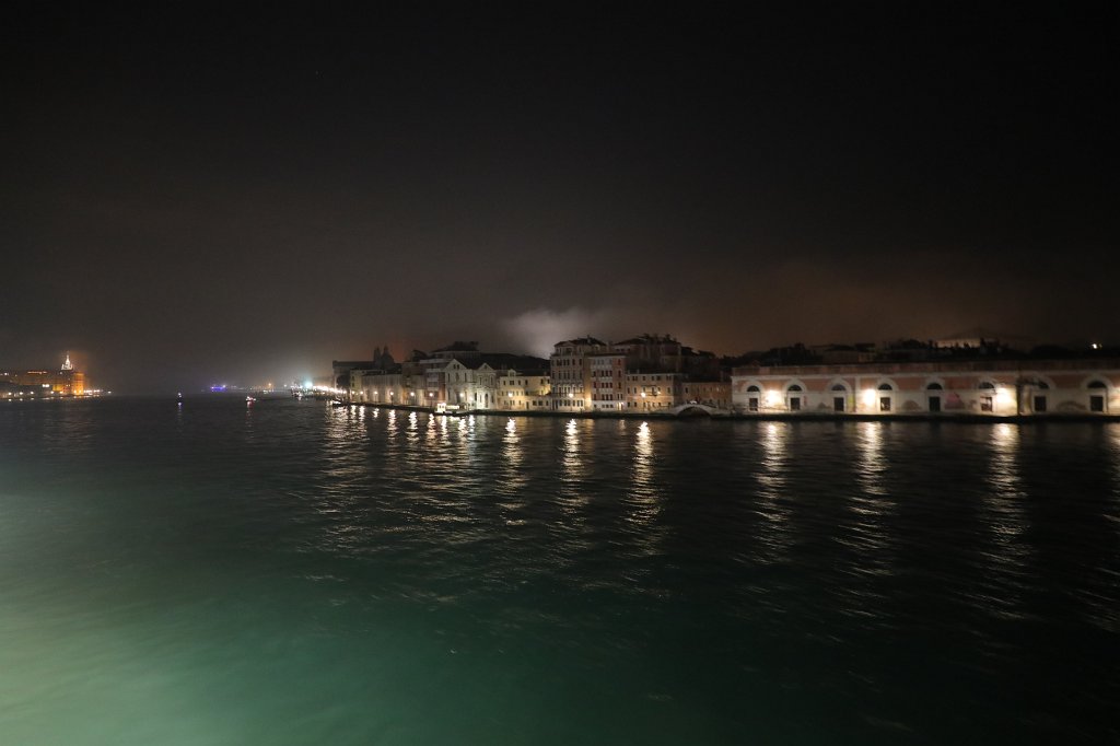 574B4303.JPG -  Venice  in fog